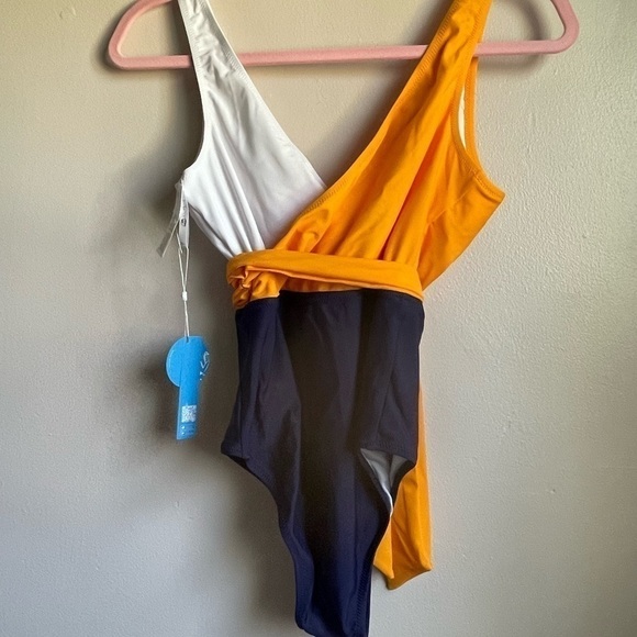 CUPSHE One Spice Wrap Color Block Swimsuit NWT - Picture 3 of 9
